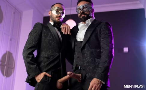 Masquerade Ball - Mael Hunter and Mathieu De Lyon Capa